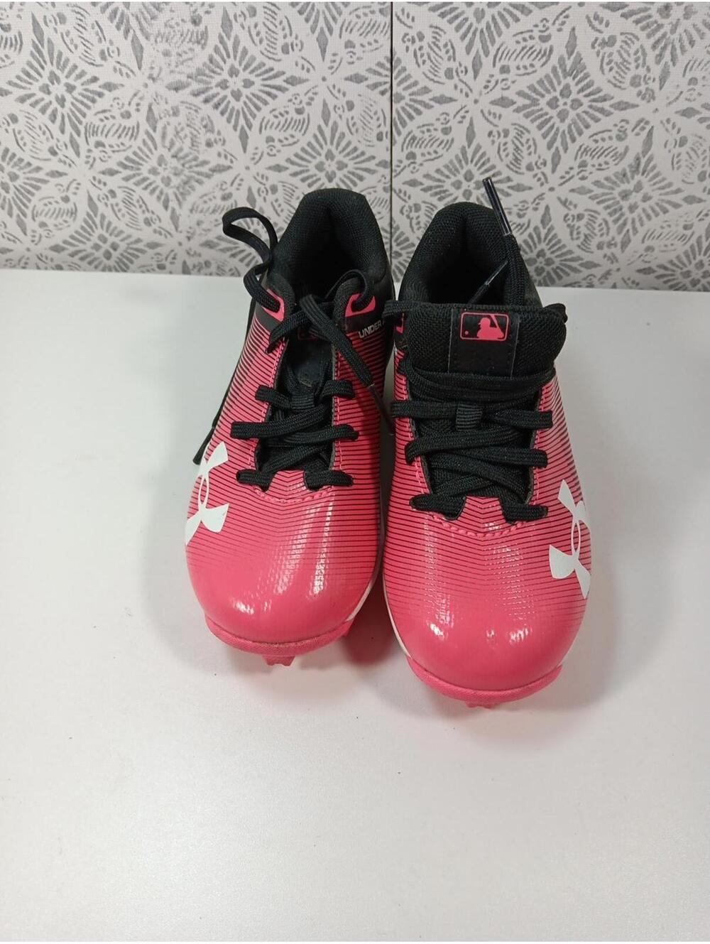 Under Armour Youth Baseball Cleats- Size 11k - Pink Black & White Low Cut
